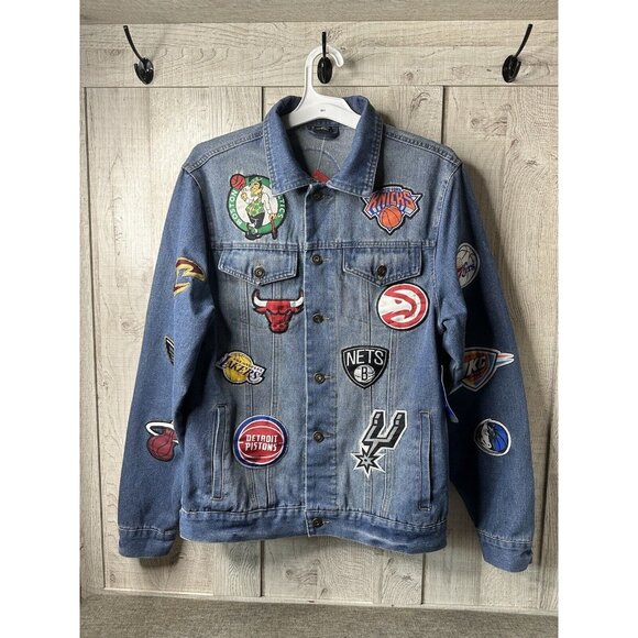 Global Stores Other - NBA Global Stores Mens Blue Denim Jacket Size Medium Team Stitched Logo Patches